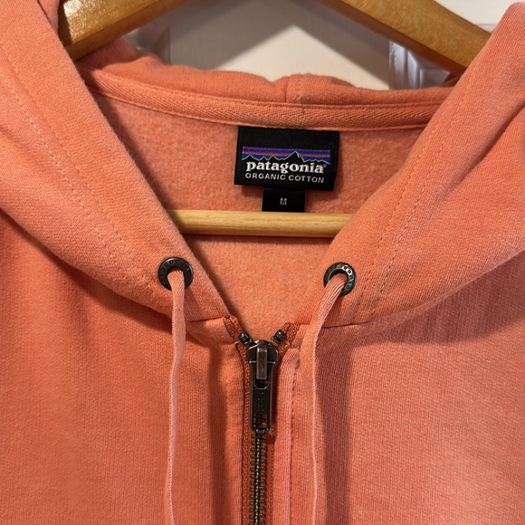 Patagonia men’s zip up hoodie - Picture 2 of 4